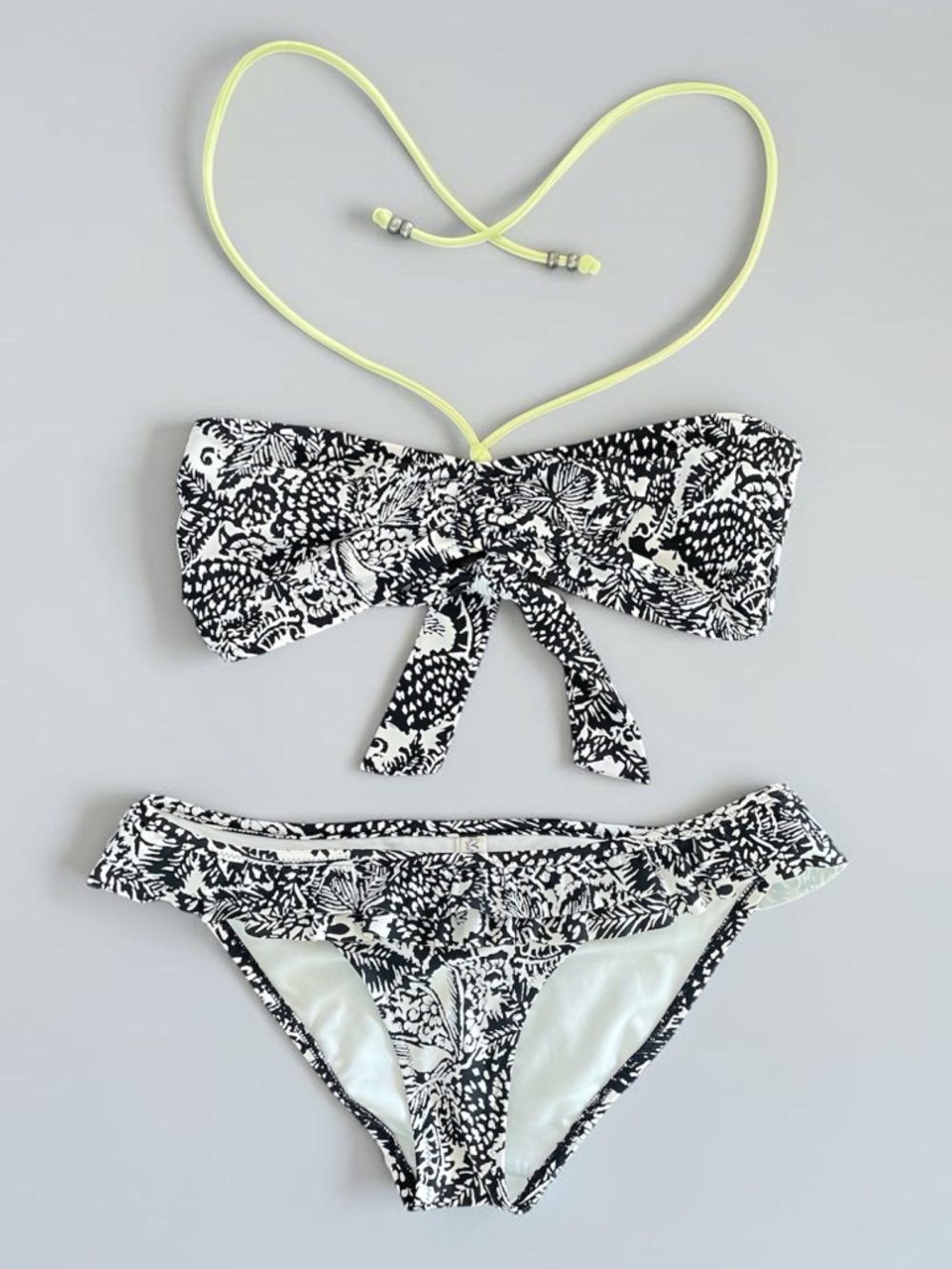 American Eagle Outfitters Halter Bikini Swim Set size Small Top & Large Bottoms